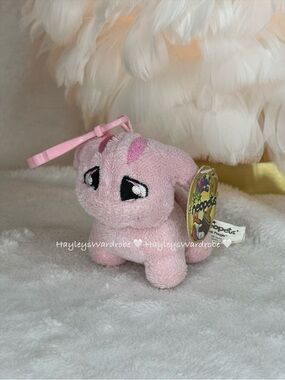 Neopets Pink Poogle Keychain With Tags RARE Vintage